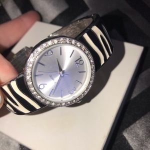 Adorable bracelet watch❤️needs battery